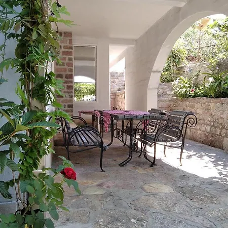Apartments Simovic Tivat Exterior photo