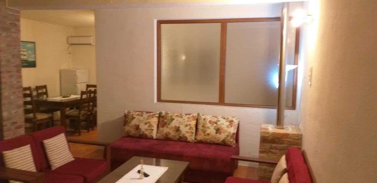 Apartment Simovic *